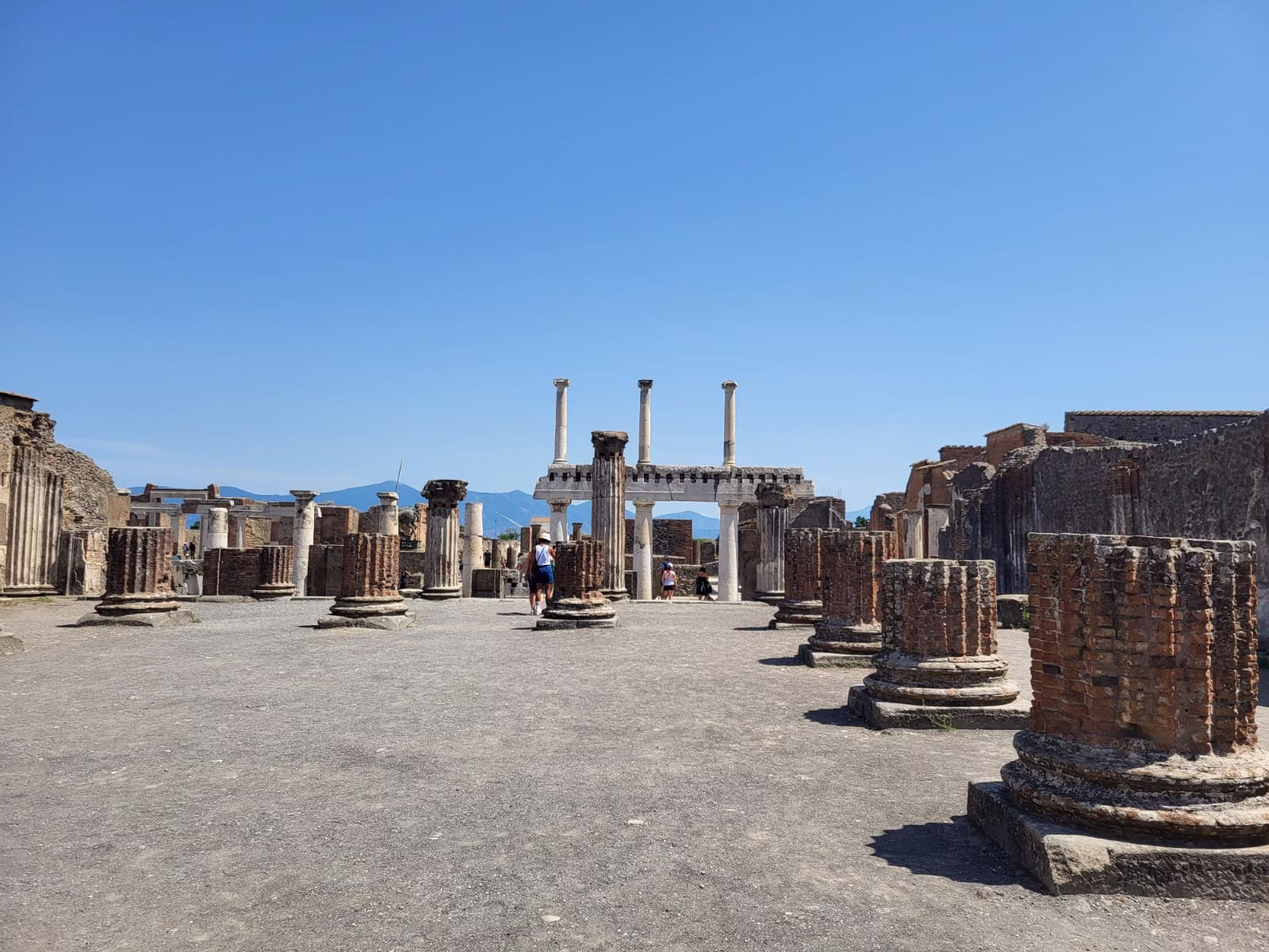 29 rome to pompeii private transfer